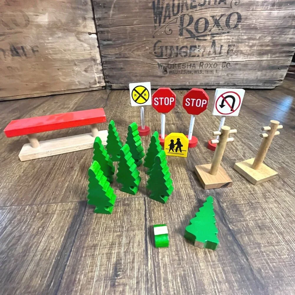 Thomes the Train Wooden Accessories Trees Traffic Signs 16-Pc.